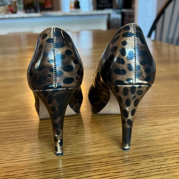 ⭐️ Circa Joan & David Luxe leopard print patent leather pumps size 6.5 - Picture 10 of 15
